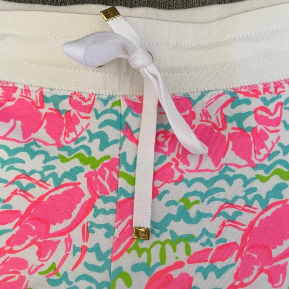Lilly Pulitzer lobster shorts with pockets knit size Large - Picture 2 of 6